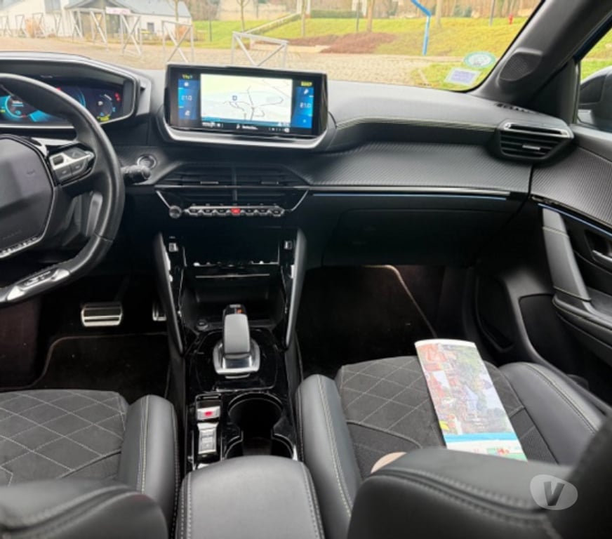 Voiture d'occasion Yvelines Orgeval - 78630 - Photos Vivastreet Peugeot e-208 GT Pack Électrique première main de 2022