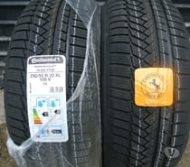 2 pneus neige Neuf 235 55 20 105V Continental envoi possibl
