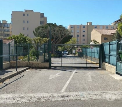 Location parking & garage Toulon Toulon - Photos Vivastreet Place de parking sécurisée - Toulon Quartier Bon Rencontre