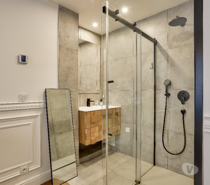 Appartements à vendre Alpes-Maritimes Nice - Photos Vivastreet Appartement bourgeois face à la mer