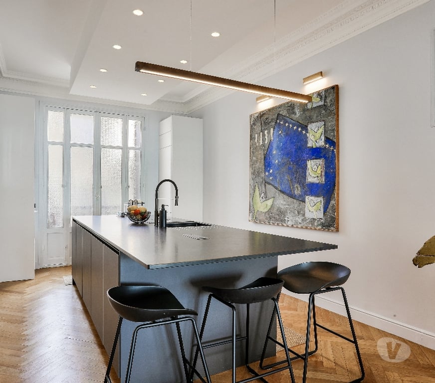 Appartements à vendre Alpes-Maritimes Nice - Photos Vivastreet Appartement bourgeois face à la mer