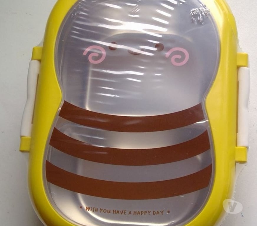 Equipements bébés Orne Boece - 61560 - Photos Vivastreet 10€ RECIPIENT ALIMENTAIRE ENFANTS