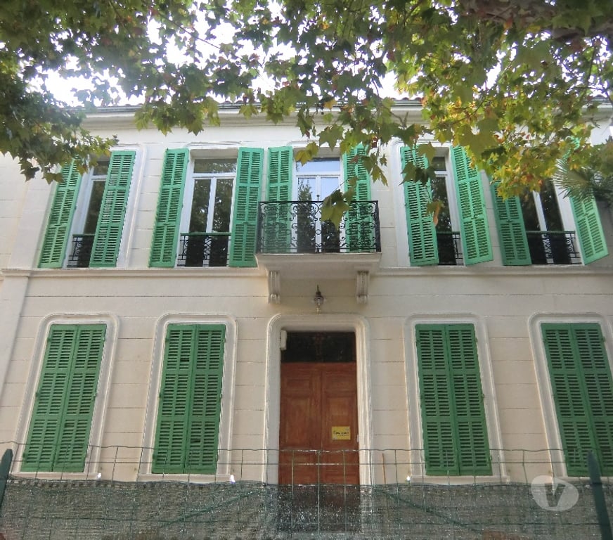 bureaux locaux Bouches-du-Rhône Marseille - Photos Vivastreet Bureaux 130m² - 13012 Marseille