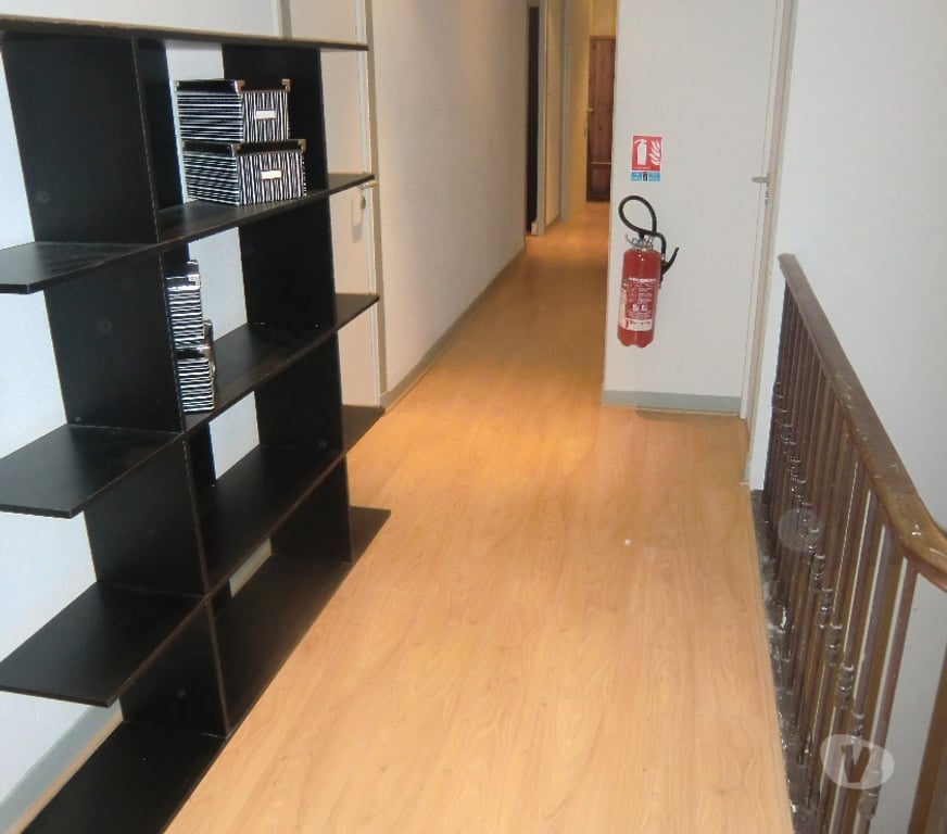 bureaux locaux Bouches-du-Rhône Marseille - Photos Vivastreet Bureaux 130m² - 13012 Marseille