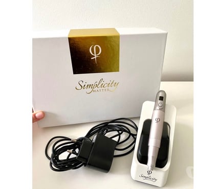 Produits de beauté - santé Paris 16ème ardt Paris - Photos Vivastreet Machine maquillage permanent PhiAcademy Master