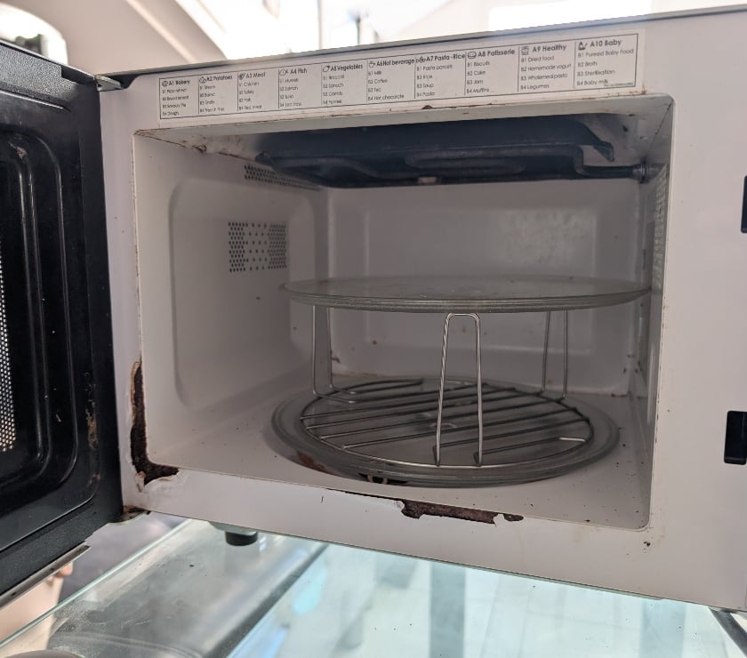 Electroménager occasion Alpes-Maritimes Nice - Photos Vivastreet Micro-ondes combiné Candy Cook-in-App