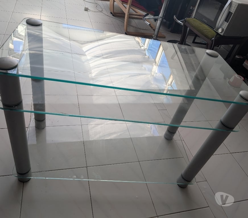 Ameublement & art de la table Alpes-Maritimes Nice - Photos Vivastreet Table TV en verre