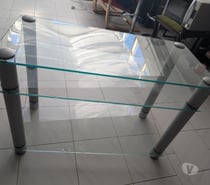 Table TV en verre
