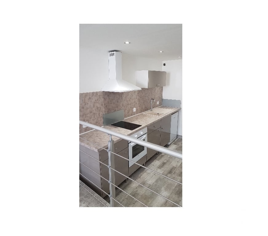 Appartements à vendre Var St Maximin la Ste Baume - 83470 - Photos Vivastreet APPARTEMENT 57 MC A ST MAXIMIN