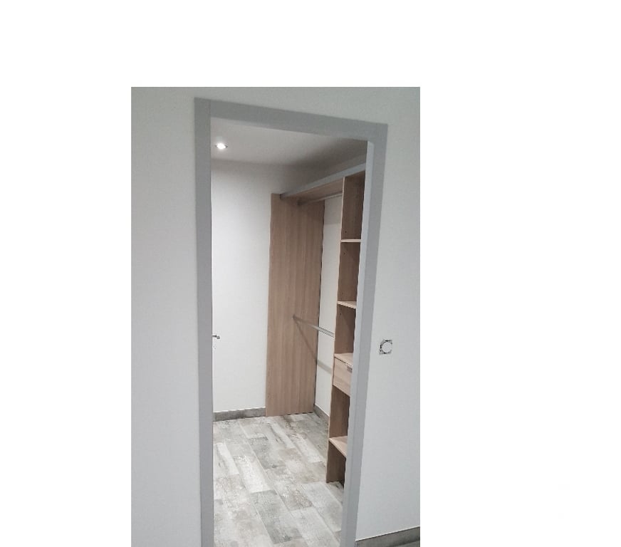 Appartements à vendre Var St Maximin la Ste Baume - 83470 - Photos Vivastreet APPARTEMENT 57 MC A ST MAXIMIN