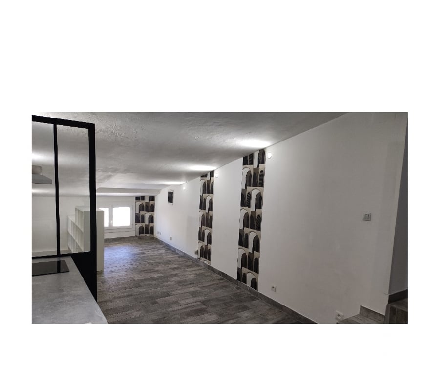 Appartements à vendre Var St Maximin la Ste Baume - 83470 - Photos Vivastreet T2 A VENDRE DE 50 M 36 LOI CARREZ CENTRE VILLE DE ST MAXIMIN