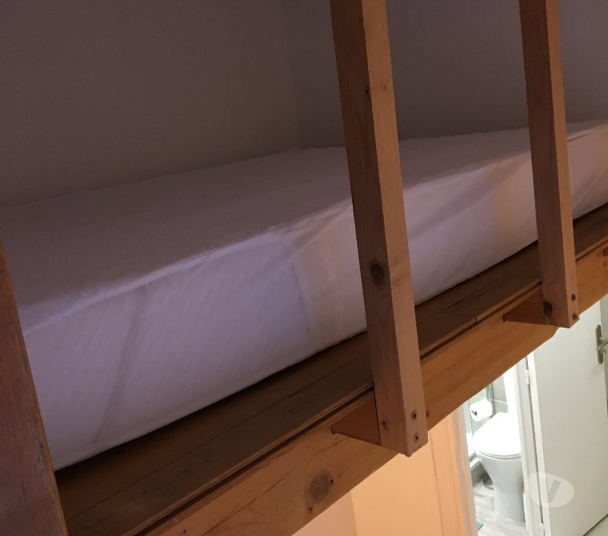 Appartement meublé Paris Paris 20ème ardt - 75020 - Photos Vivastreet Très beau F1 refait à neuf Paris