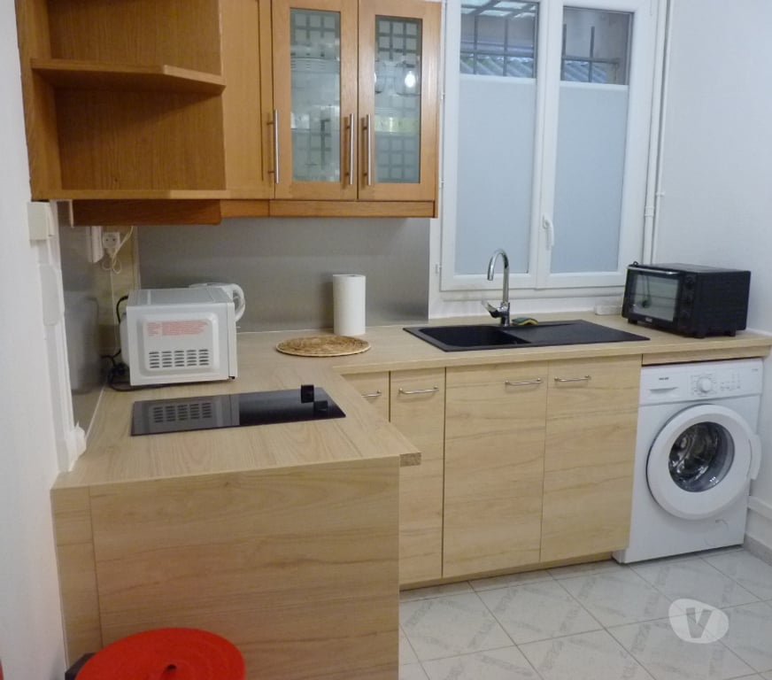 Appartement meublé Paris Paris 20ème ardt - 75020 - Photos Vivastreet Très beau F1 refait à neuf Paris