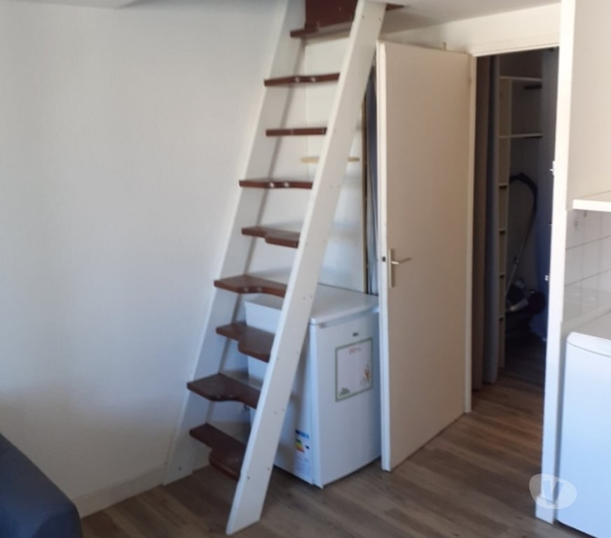 Appartement meublé Vendée St Jean de Monts - 85160 - Photos Vivastreet Studio meublé avec mezzanine 35 M²