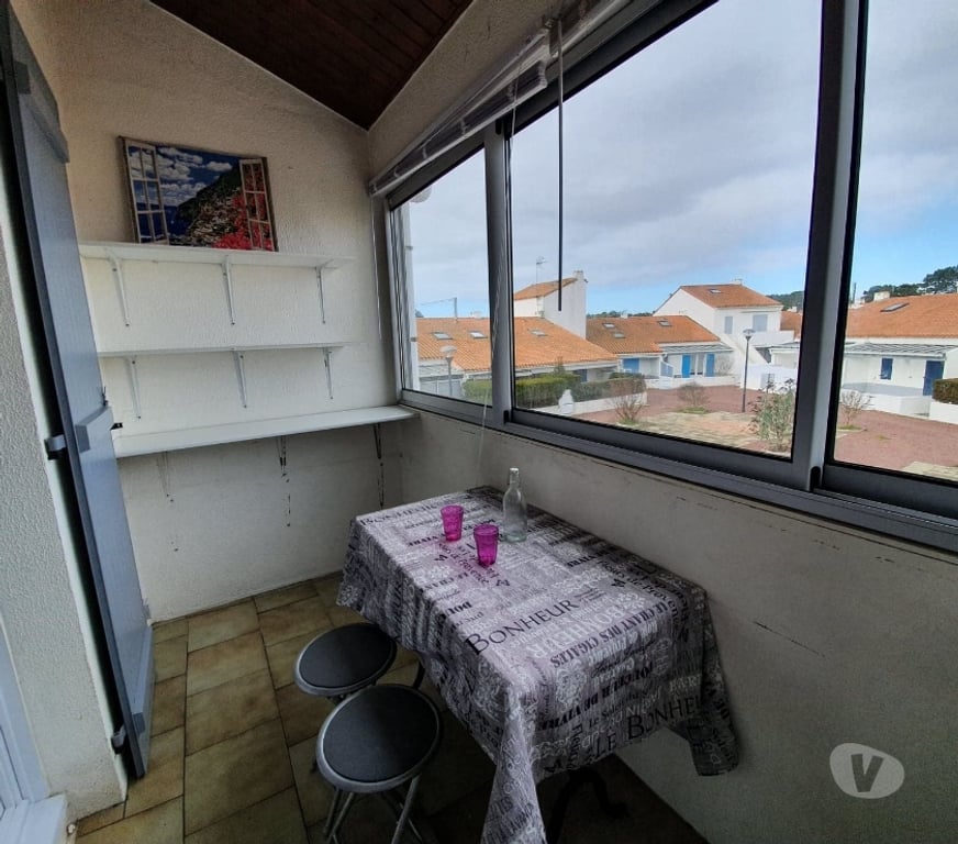 Appartement meublé Vendée St Jean de Monts - 85160 - Photos Vivastreet Studio meublé avec mezzanine 35 M²