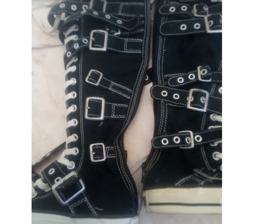 Chaussures Guadeloupe Baie Mahault - 97122 - Photos Vivastreet converse chuck taylor hight top