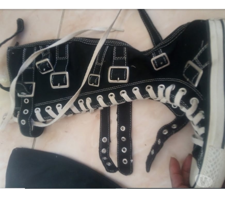 Chaussures Guadeloupe Baie Mahault - 97122 - Photos Vivastreet converse chuck taylor hight top