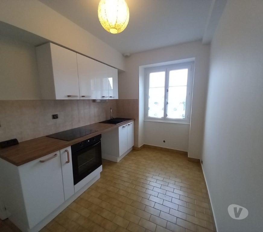 Location appartement Saône-et-Loire Paray le Monial - 71600 - Photos Vivastreet Studio centre historique