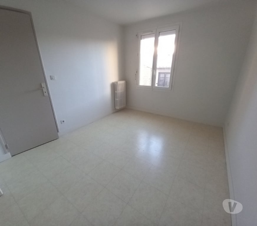 Location appartement Saône-et-Loire Paray le Monial - 71600 - Photos Vivastreet F3 Résidence du collège