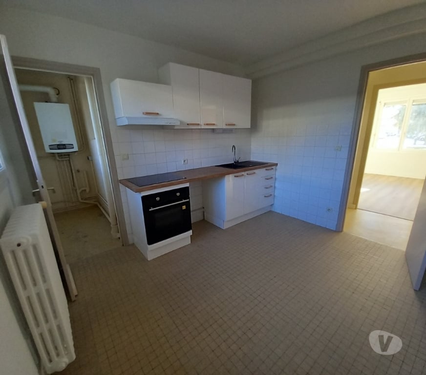 Location appartement Saône-et-Loire Paray le Monial - 71600 - Photos Vivastreet F3 Résidence du collège