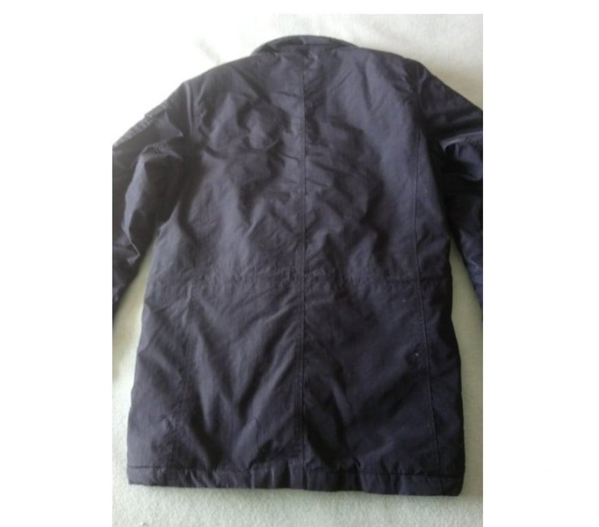 Vêtements occasion Seine-Saint-Denis La Courneuve - 93120 - Photos Vivastreet Parka Celio pour homme