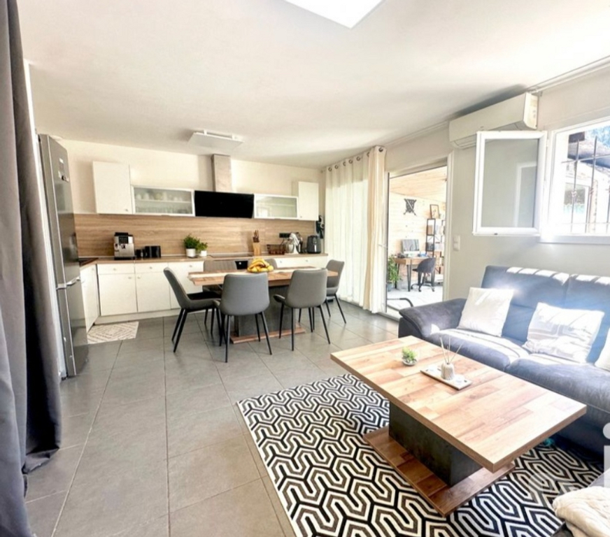 Vente Maison Vaucluse Jonquieres - 84150 - Photos Vivastreet BELLE MAISON SPACIEUSE