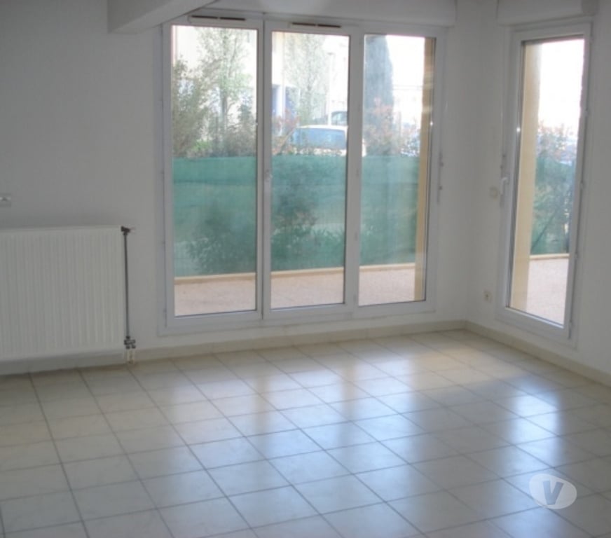 Appartements à vendre Bouches-du-Rhône Marseille - Photos Vivastreet T2 Avec terrasse de 16m2, TECNOPOLE De CHATEAU GOMBERT.