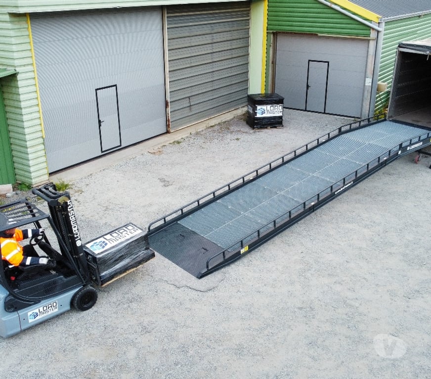 Matériel Ariège Pamiers - 09100 - Photos Vivastreet LoadMaster-Tyran 10, Rampe de chargement mobile pour camion