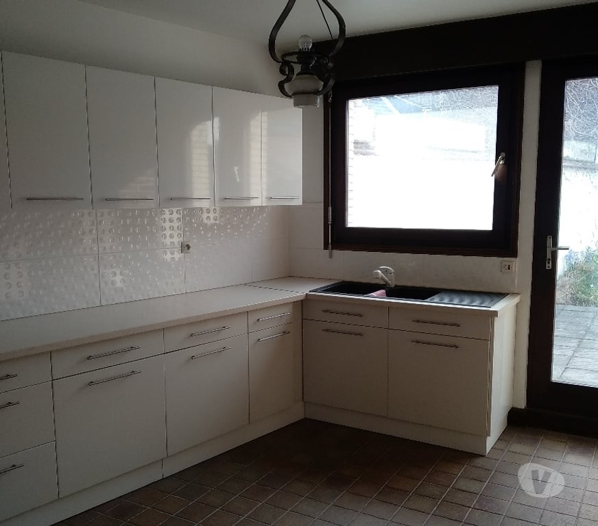 bureaux locaux Nord Roubaix - 59100 - Photos Vivastreet IMMEUBLE  COMMERCIAL + HABITATION  sur 400M2