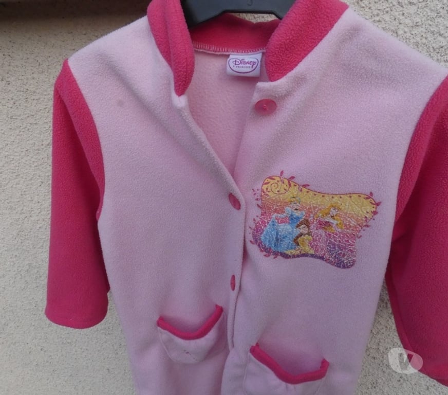 Vêtements bébés Essonne Juvisy sur Orge - 91260 - Photos Vivastreet robe de chambre polaire rose