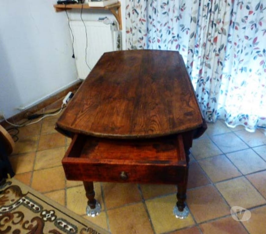 Ameublement & art de la table Bouches-du-Rhône Aix en Provence - Photos Vivastreet Table Pin style provençale