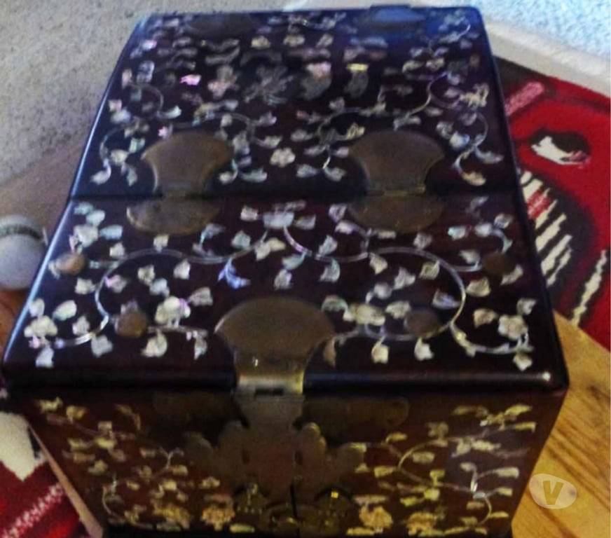 Décoration - art Bouches-du-Rhône Aix en Provence - Photos Vivastreet Coiffeuse chinoise incrustée nacre