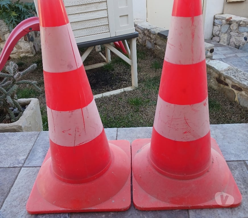 Autre Gard Nimes - Photos Vivastreet Plots de signalisation