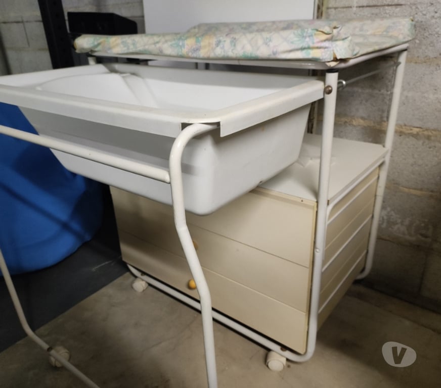 Equipements bébés Lot Loupiac - 46350 - Photos Vivastreet MEUBLE A LANGER