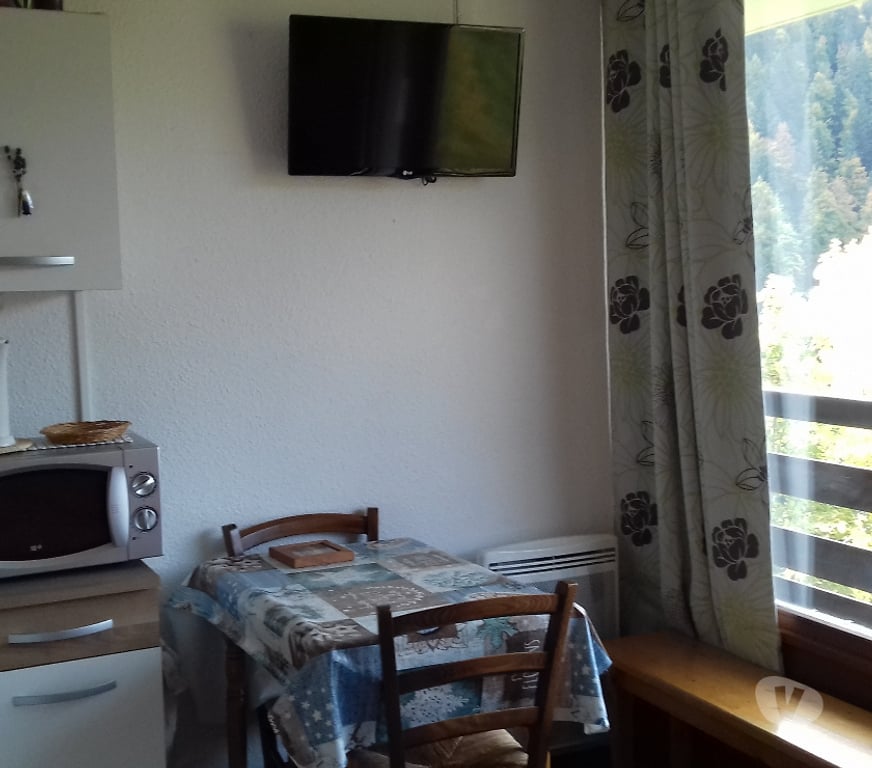 location saisonniere Savoie Notre Dame de Bellecombe - 73590 - Photos Vivastreet LOUE STUDIO EN SAVOIE à NOTRE DAME DE BELLECOMBE ski