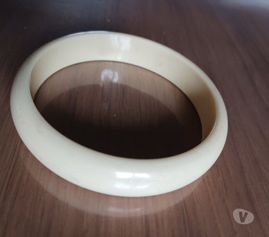 Bijoux occasion Gard Nimes - Photos Vivastreet Joli bracelet rond