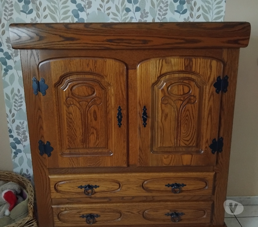 Ameublement & art de la table Pas-de-Calais Wingles - 62410 - Photos Vivastreet Salle à manger complète en chêne massif