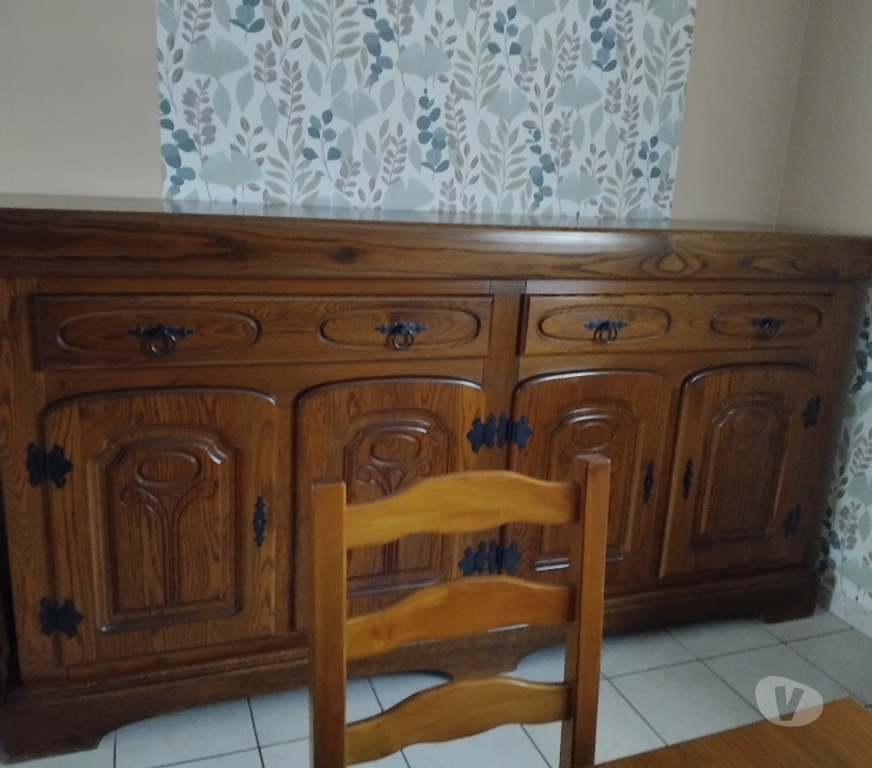 Ameublement & art de la table Pas-de-Calais Wingles - 62410 - Photos Vivastreet Salle à manger complète en chêne massif