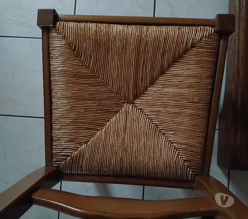 Ameublement & art de la table Pas-de-Calais Wingles - 62410 - Photos Vivastreet Salle à manger complète en chêne massif