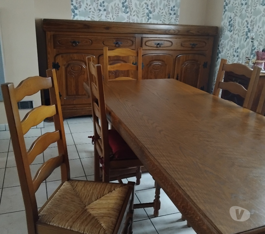 Ameublement & art de la table Pas-de-Calais Wingles - 62410 - Photos Vivastreet Salle à manger complète en chêne massif