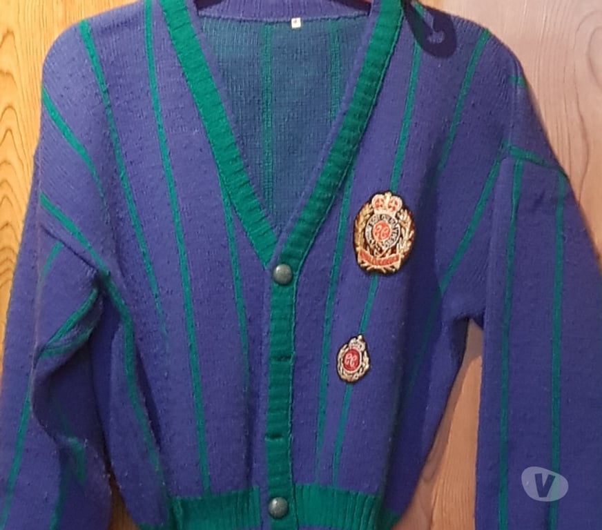 Vêtements occasion Essonne Juvisy sur Orge - 91260 - Photos Vivastreet pull enfant garcon