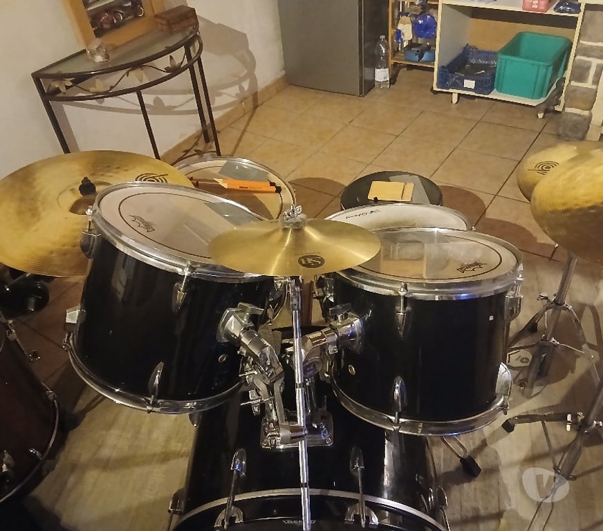 Instruments de musique Ille-et-Vilaine Rennes - Photos Vivastreet Vends batterie pearl
