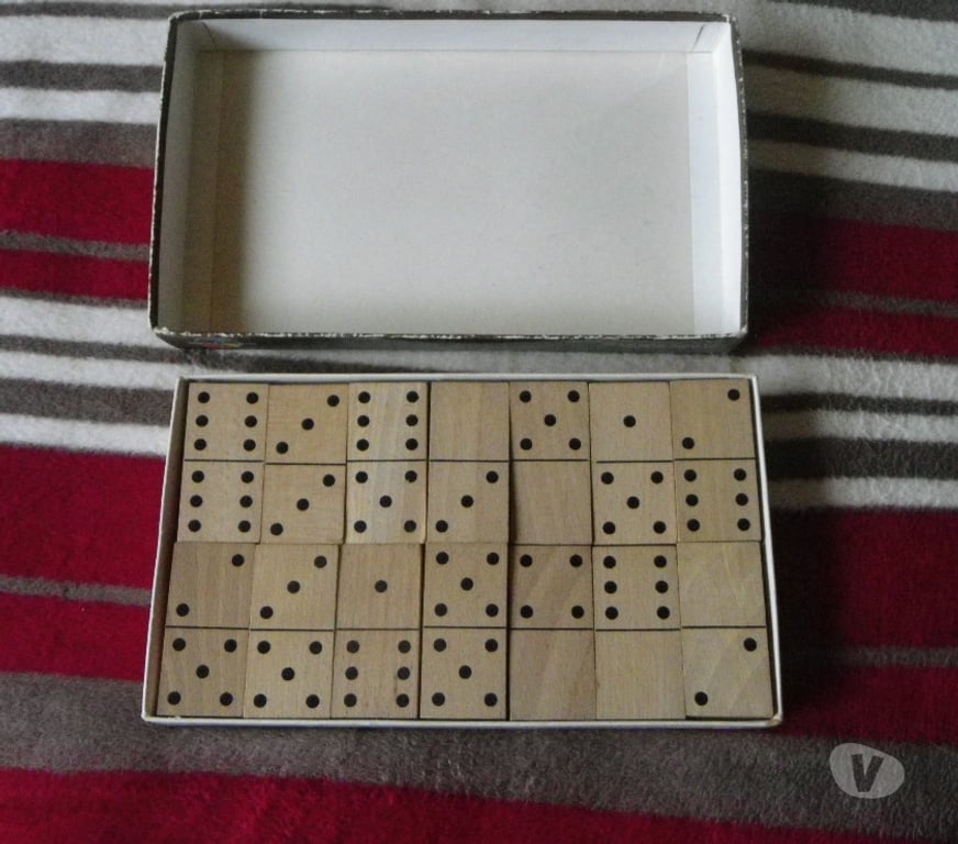 Jeux - Jouets Nord Fourmies - 59610 - Photos Vivastreet DOMINOS EN BOIS