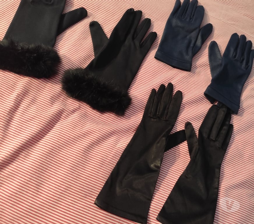 Accessoires - Bagagerie Bouches-du-Rhône Simiane Collongue - 13109 - Photos Vivastreet Vend le lot de jolis gants