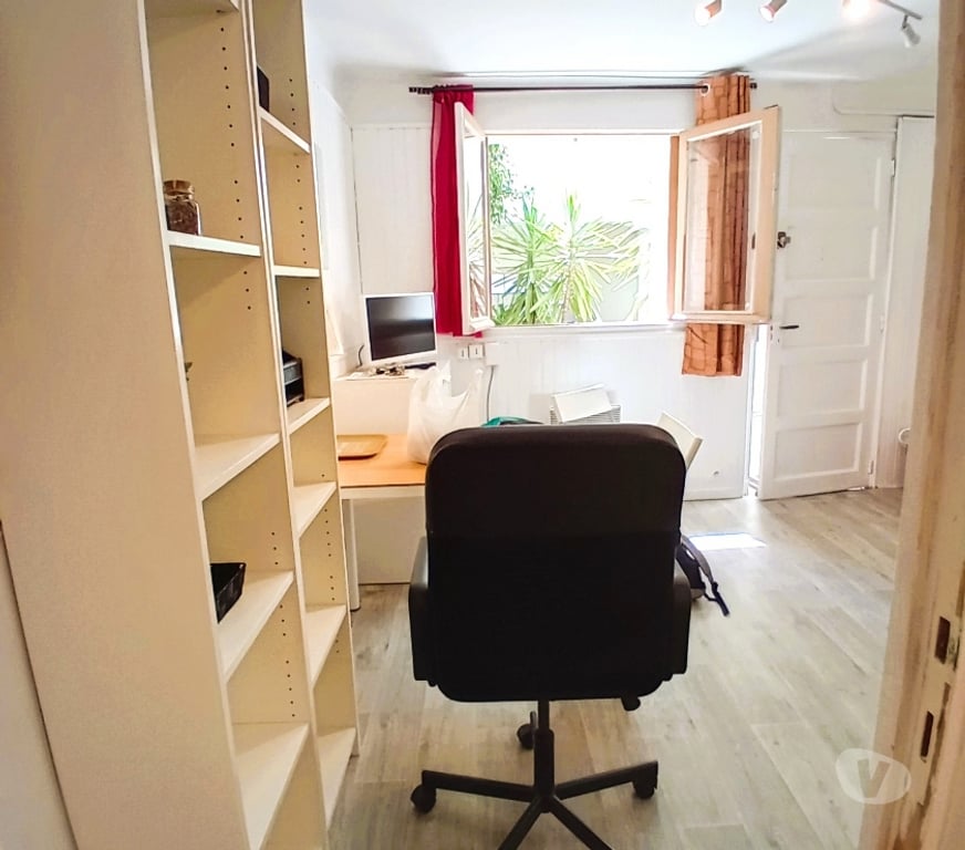 Appartement meublé Hérault Montpellier - Photos Vivastreet F1 centre Historique à 5' des Facs, 3 lignes Tram