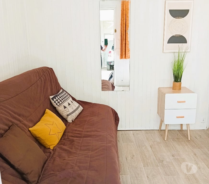 Appartement meublé Hérault Montpellier - Photos Vivastreet F1 centre Historique à 5' des Facs, 3 lignes Tram