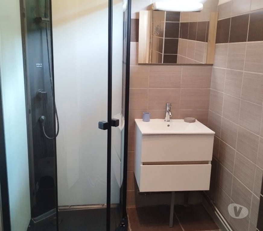 location saisonniere Puy-de-Dôme Murol - 63790 - Photos Vivastreet Gîte Le Pariou à Murol