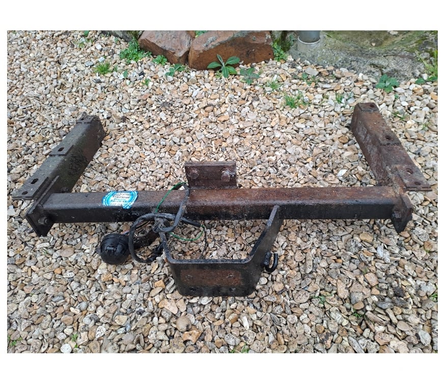 Pièces et services auto Seine-et-Marne Montceaux les Provins - 77151 - Photos Vivastreet jeep cherokee xj