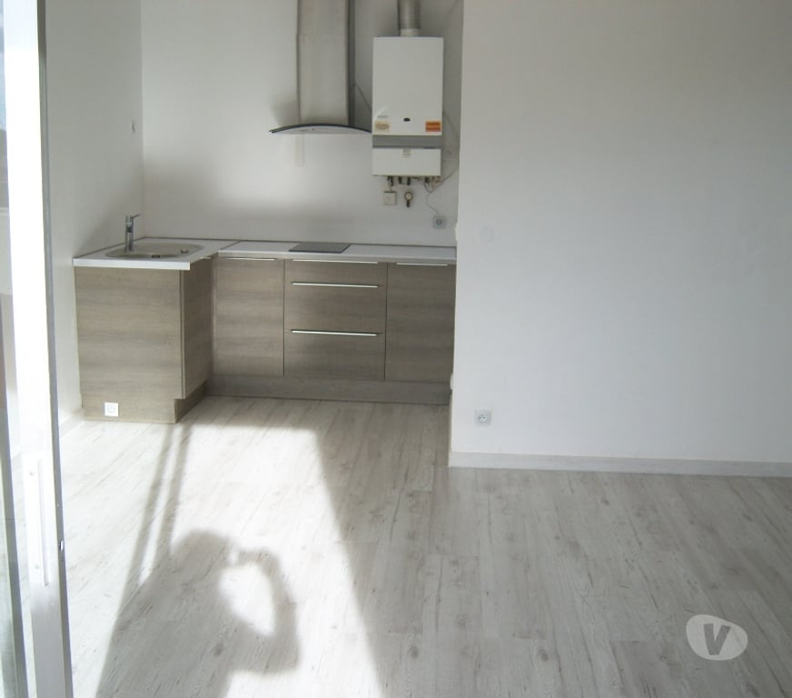 Appartements à vendre Hérault Carnon - 34280 - Photos Vivastreet Carnon-Plage Appartement plein sud avec vue sur le port