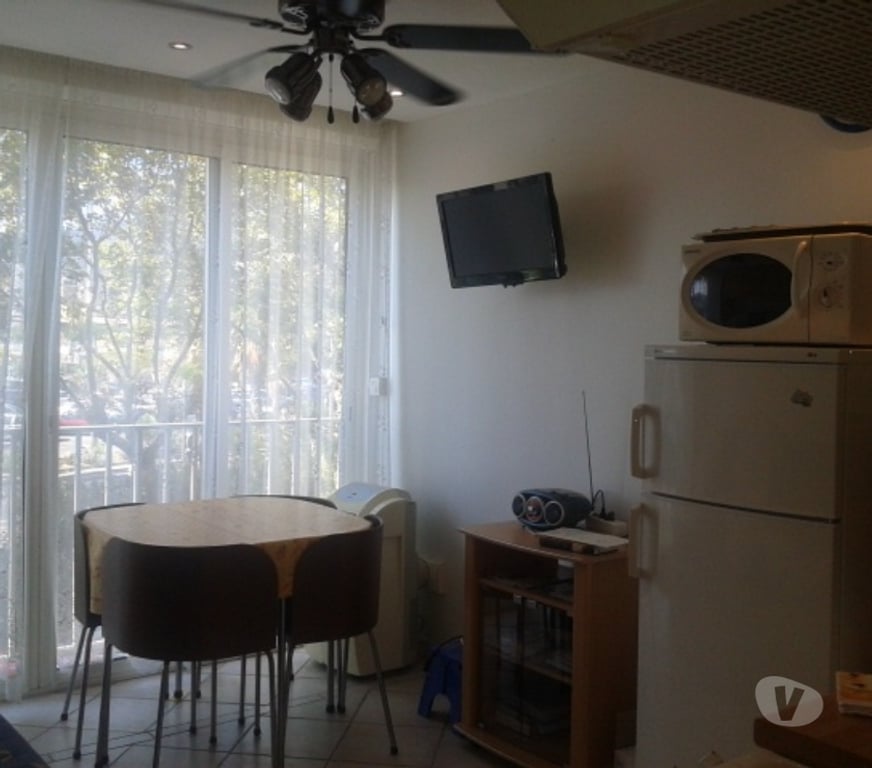 Appartements à vendre Var Le Lavandou - 83980 - Photos Vivastreet studio tout équipé, en bord de mer